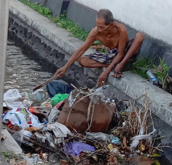 Kurangi Penggunaan Kantong Plastik, Begini Langkah Pemkot Surabaya