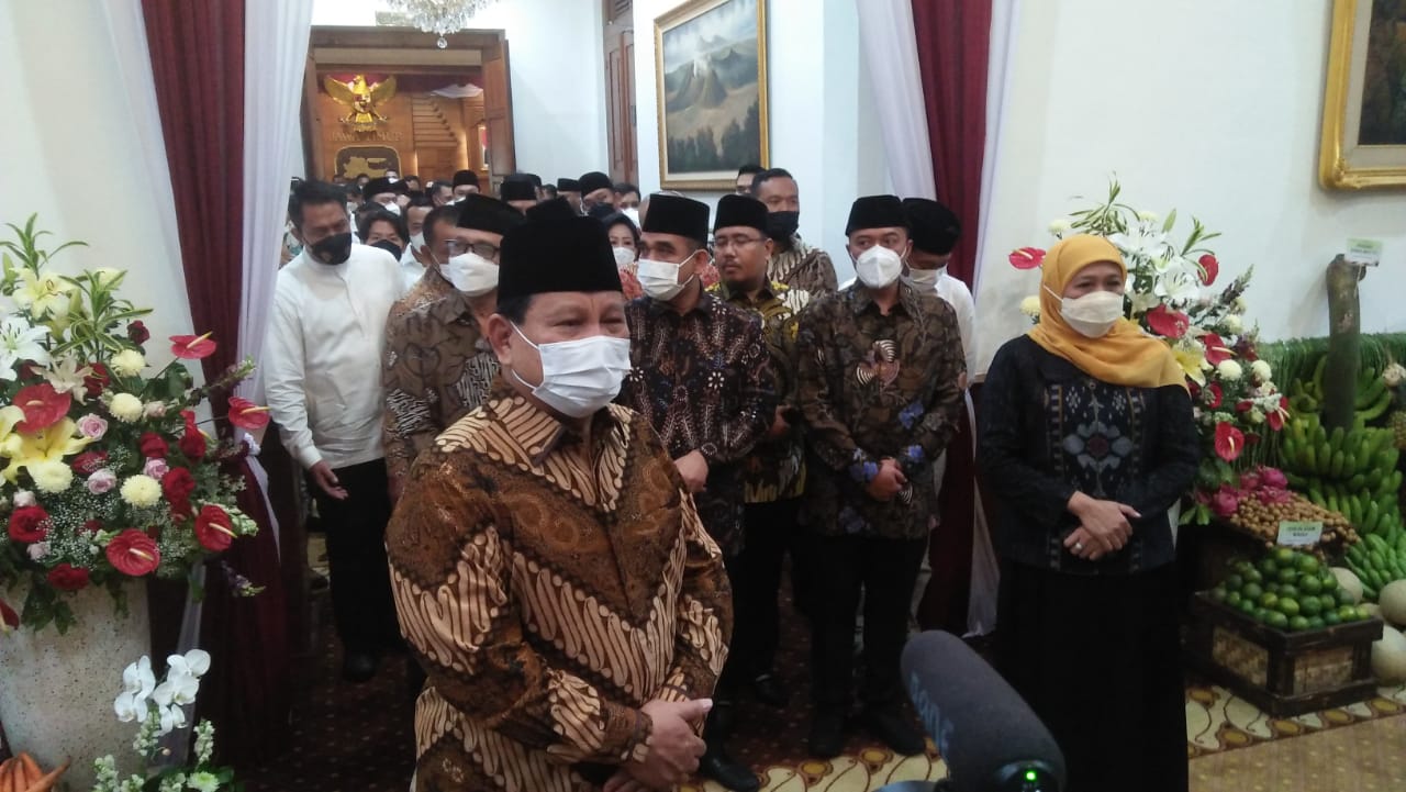 Silaturahmi ke Jatim, Menhan RI. Prabowo Temui Sahabat Lama