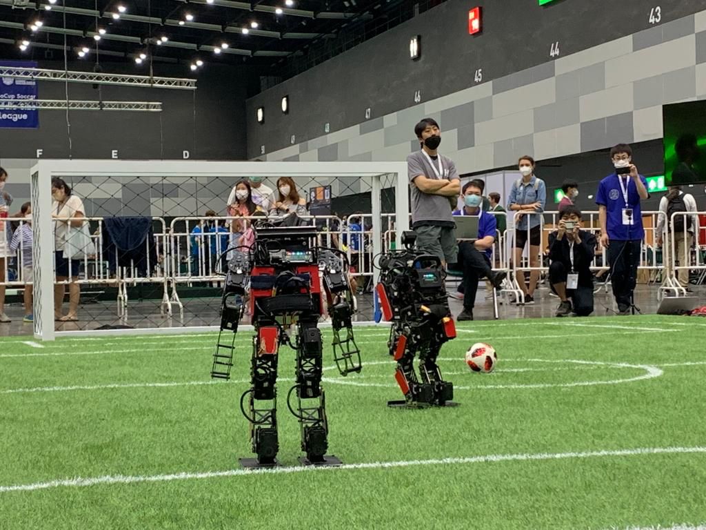 Bikin Bangga, Tim Robot ITS Juarai Laga Internasional RoboCup 2022