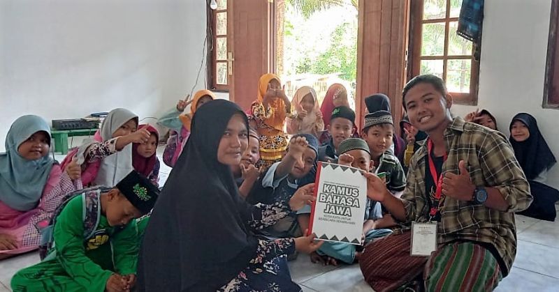 Inilah Serunya KKN Kebangsaan Tim Unesa di Kalimantan Tengah