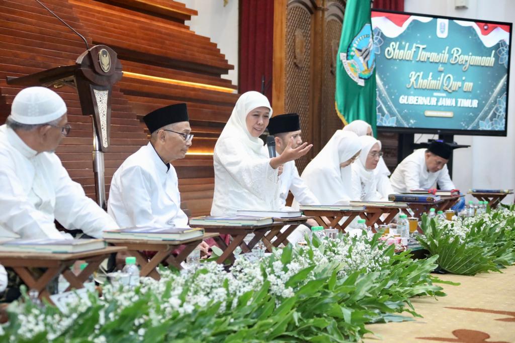 Gubernur Jatim Ajak Kepala OPD Maksimalkan Ibadah di Akhir Ramadhan