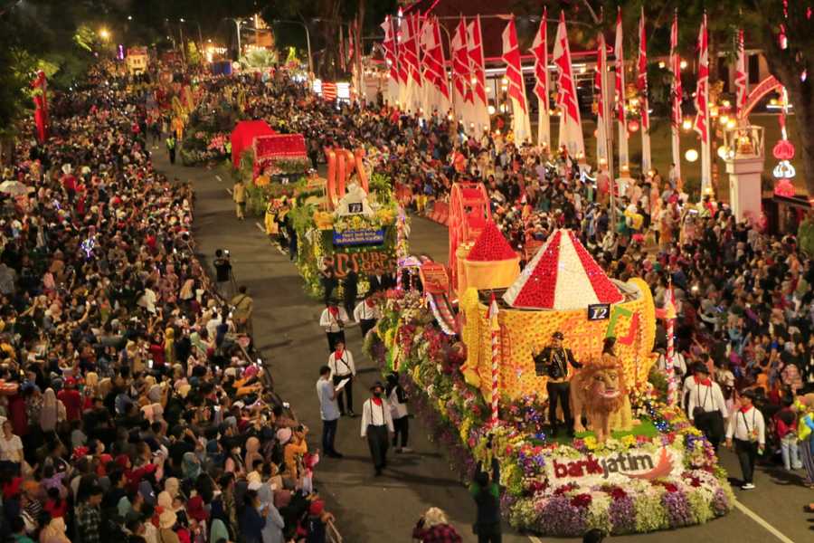 Pemkot Surabaya Daftarkan Parade Bunga dan Budaya ke Kalender Event Nasional 2024