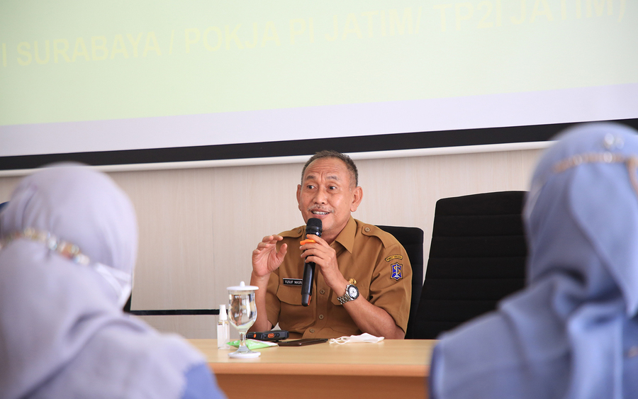 Dispendik Surabaya Siapkan 20.000 Seragam Baru Untuk Siswa Kurang mampu TA. 2023/2024