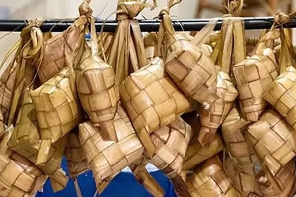 Ketupat: Simbol, Rasa, dan Tradisi Nusantara