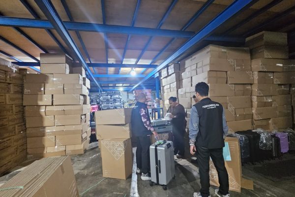 Pemerintah Perketat Pengawasan, Distribusi Koper Jemaah Haji Ditarget Tepat Waktu