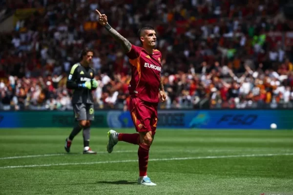 Roma dan Como Kompak Menang, Persaingan Tiket Liga Champions Serie A Kian Memanas
