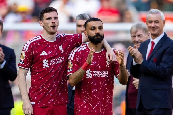 Air Mata Perpisahan Salah dan Robertson Warnai Anfield