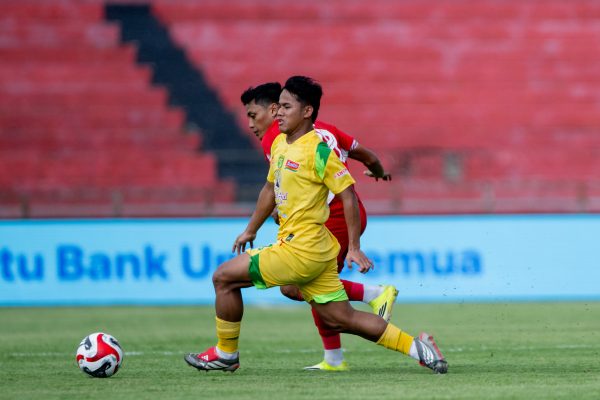 Akhiri Kutukan di Padang, Persebaya Menang Telak 7-0 atas Semen Padang