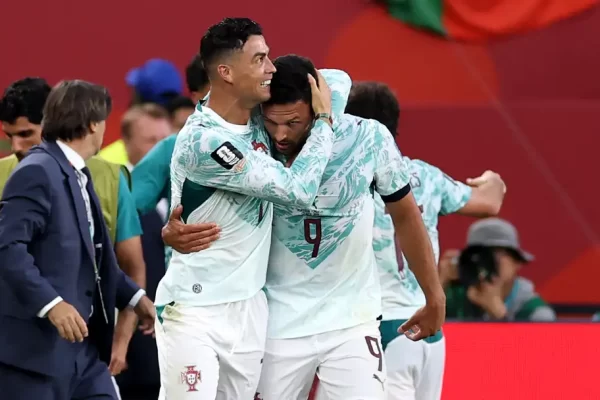 Portugal Lolos Dramatis, Ronaldo Torehkan Sejarah di Piala Dunia