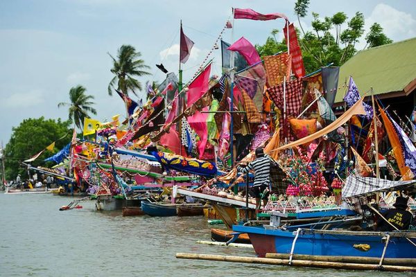 Dari Sudan ke Cikoang: Ketika Cinta kepada Nabi Dihias di Atas Perahu